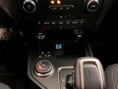 Used 2022 Ford Ranger XLT w/ Equipment Group 302A High image 16