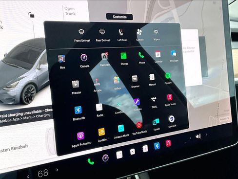 Used 2020 Tesla Model Y Long Range image 35