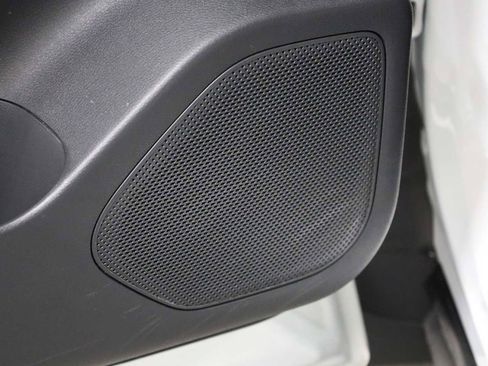 Used 2023 Nissan Rogue SL w/ SL Premium Package image 17