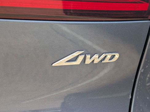 Used 2026 Genesis GV70 2.5T AWD/4WD image 8