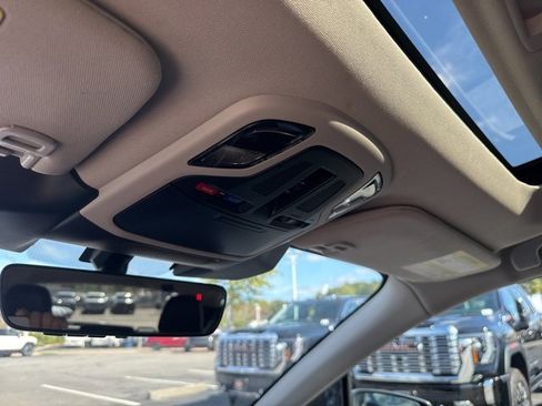 Used 2023 Subaru Outback Limited image 22