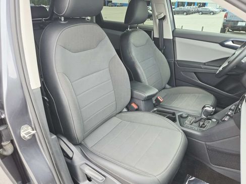 Used 2022 Volkswagen Taos SE AWD/4WD image 15