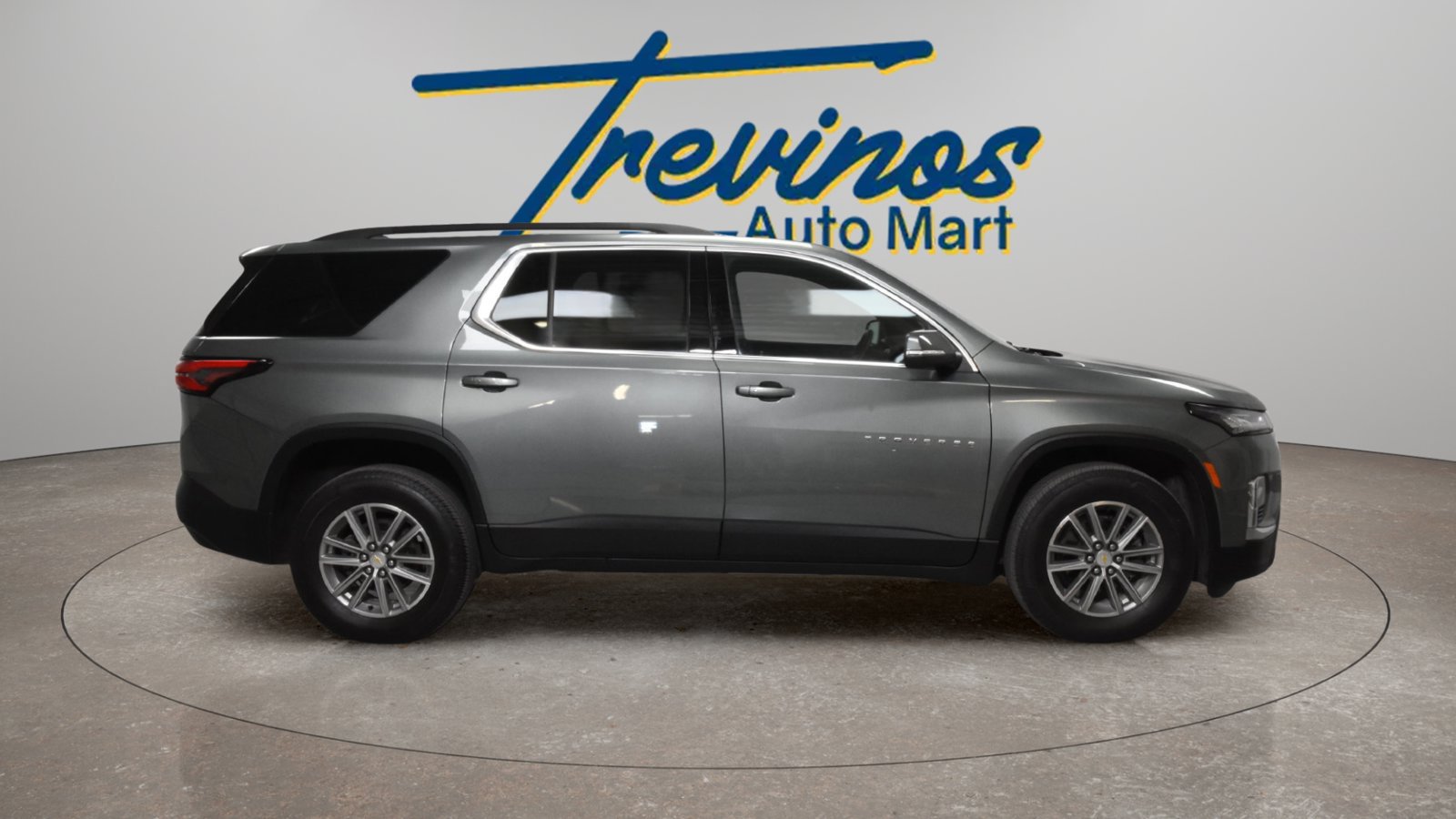 Used 2023 Chevrolet Traverse LT FWD image 5