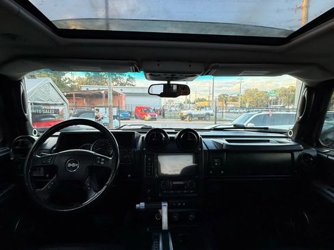 Used 2005 HUMMER H2 SUT w/ Preferred Equipment Group image 11