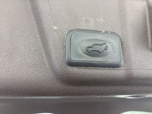 Used 2014 Buick Enclave Leather w/ Trailering Provision Package AWD/4WD image 29