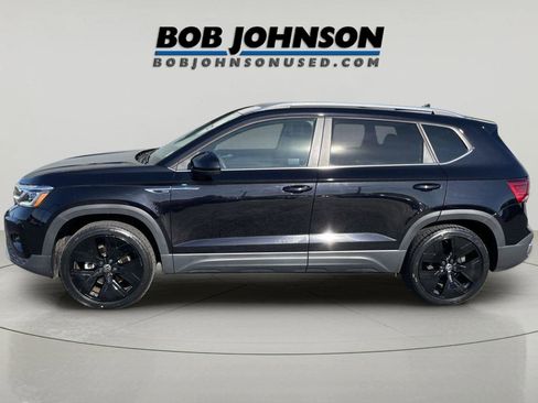 Used 2023 Volkswagen Taos SEL AWD/4WD image 6