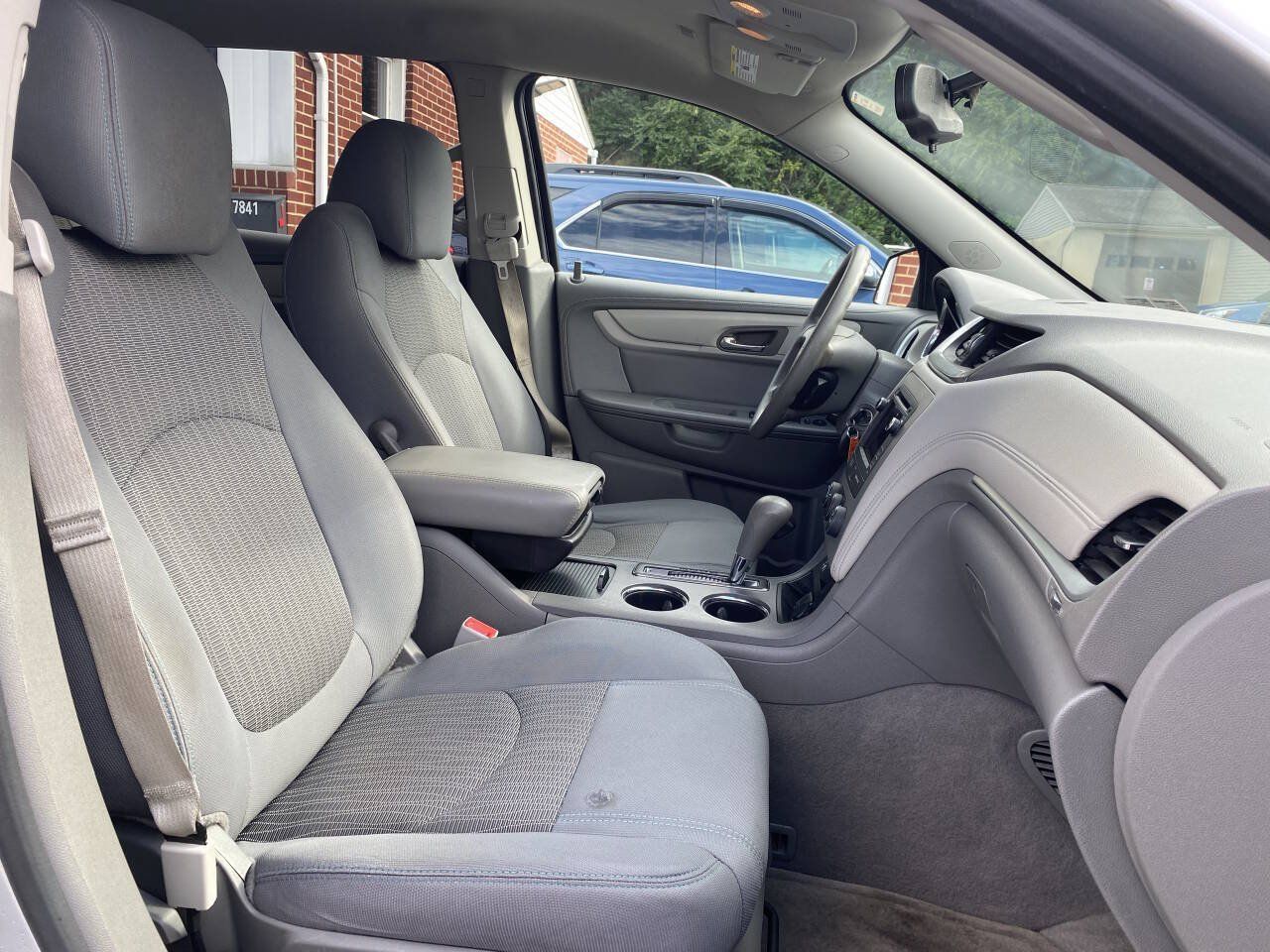 Used 2015 Chevrolet Traverse LS AWD/4WD image 19