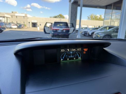 Used 2018 Subaru Forester 2.5i Premium image 16