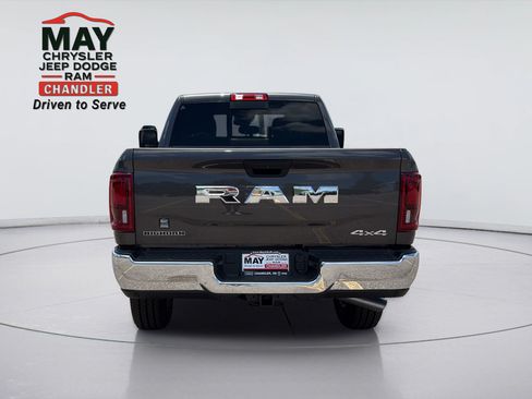 New 2025 RAM 2500 Big Horn AWD/4WD image 6