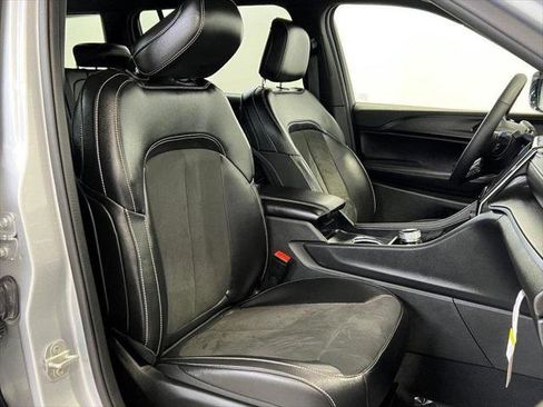 Certified 2024 Jeep Grand Cherokee L Laredo image 15