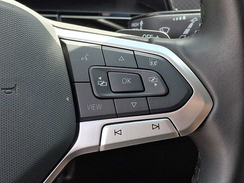 Used 2025 Volkswagen Atlas Peak Edition SE AWD/4WD image 20