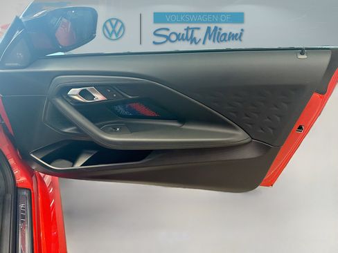 Used 2024 BMW M2 w/ Lighting Package image 32