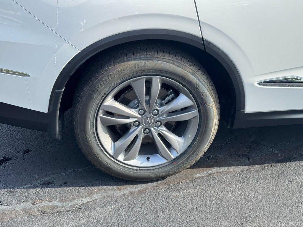 Certified 2026 Acura MDX SH-AWD image 9