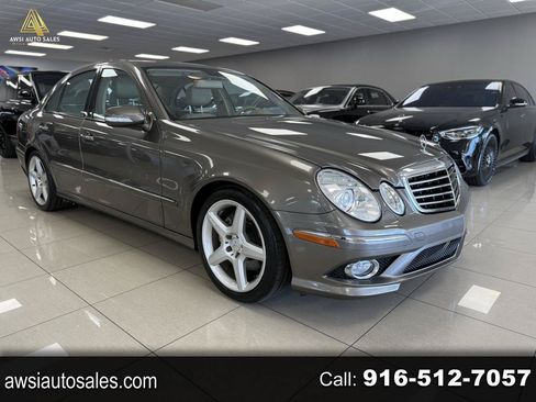 Used 2009 Mercedes-Benz E 350 Sedan image 1