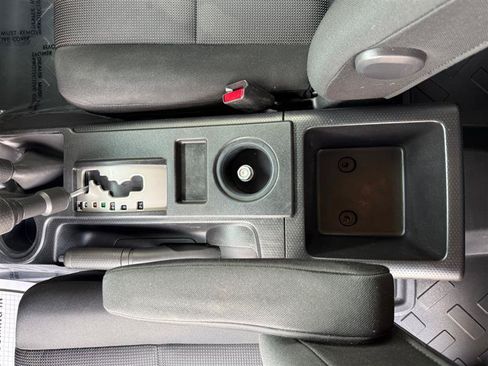 Used 2014 Toyota FJ Cruiser 4WD w/ Convenience Package image 45