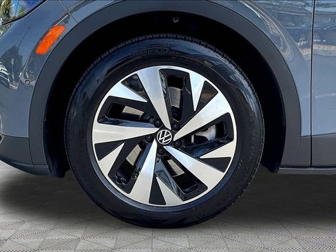 Used 2024 Volkswagen ID.4 2WD image 32