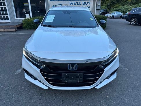 Used 2022 Honda Accord Sport image 2