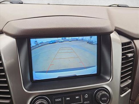 Used 2018 Chevrolet Tahoe LT image 12