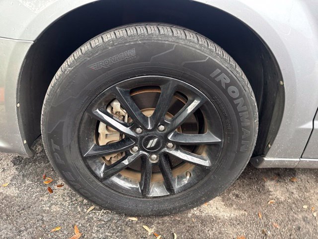 Used 2019 Dodge Grand Caravan GT FWD image 12