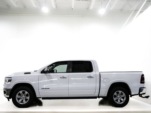 Used 2022 RAM 1500 Laramie AWD/4WD image 5
