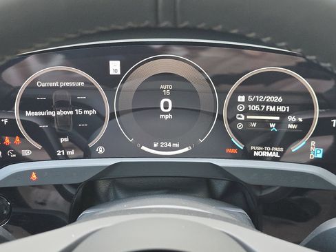 New 2026 Porsche Taycan 4S AWD/4WD image 24