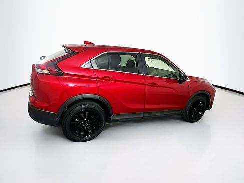 Used 2024 Mitsubishi Eclipse Cross LE image 10