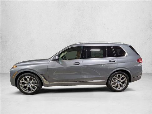 Used 2026 BMW X7 xDrive40i AWD/4WD image 9