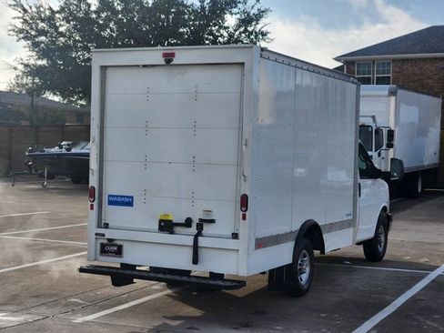 Used 2025 Chevrolet Express 3500 w/ Power Convenience Package image 13