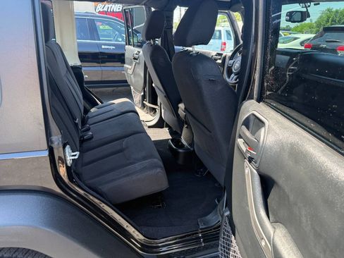 Used 2016 Jeep Wrangler Unlimited Sport w/ Quick Order Package 24S AWD/4WD image 19