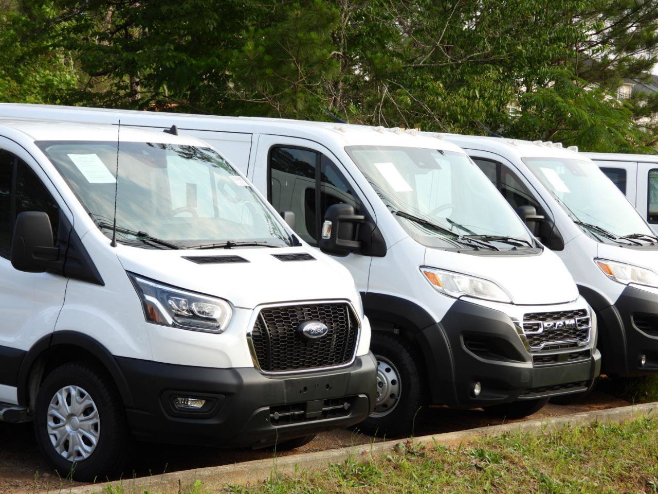 Used 2024 RAM ProMaster 2500 159 High Roof w/ Convenience Group FWD image 16