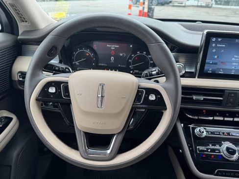 Certified 2022 Lincoln Corsair FWD w/ Equipment Group 101A image 10