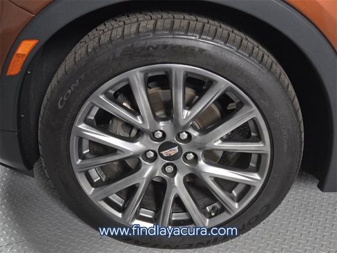 Used 2019 Cadillac XT4 Sport w/ Cold Weather Package image 9