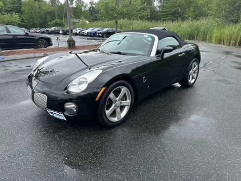 Used 2006 Pontiac Solstice Convertible w/ Power Package RWD image 1