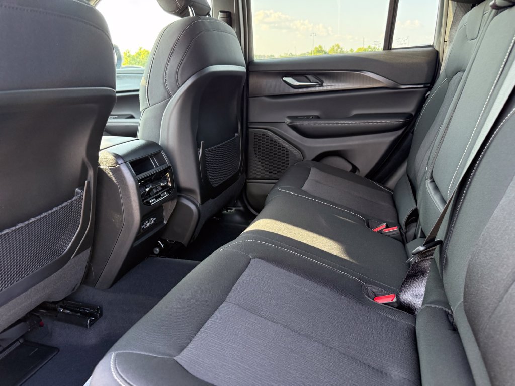 New 2026 Jeep Grand Cherokee 2WD image 20