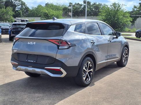 Used 2024 Kia Sportage EX FWD image 4