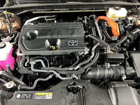 Used 2025 Toyota Crown Signia image 11