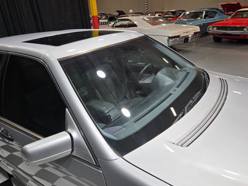 Used 1999 Mercedes-Benz S 500 Sedan image 51