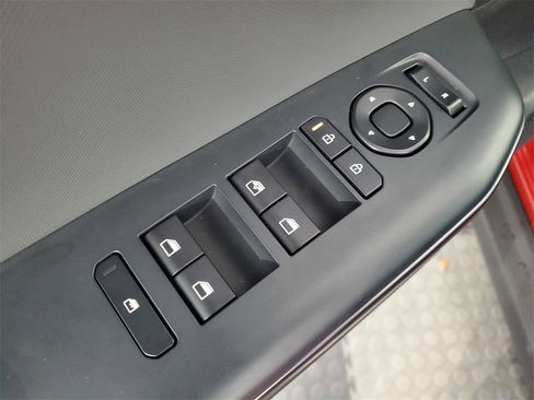 Certified 2025 Kia K4 LXS image 17