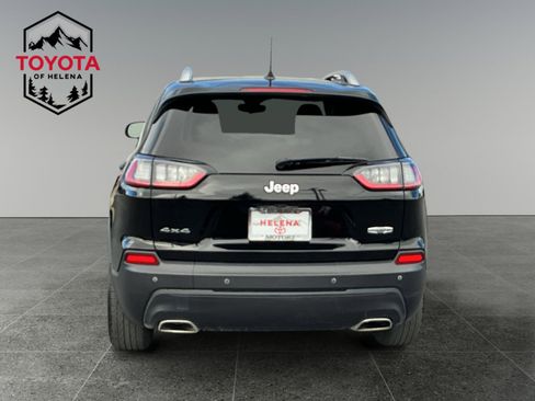 Used 2021 Jeep Cherokee Latitude Lux w/ Comfort/Convenience Group image 4