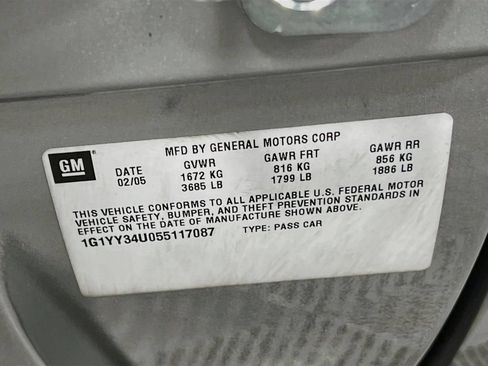 Used 2005 Chevrolet Corvette Convertible w/ Preferred Equipment Group RWD image 32