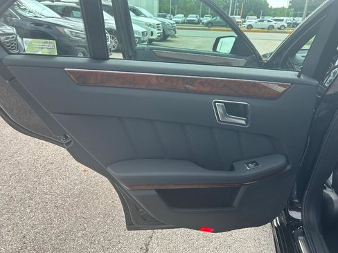 Used 2013 Mercedes-Benz E 350 BlueTEC Sedan image 13