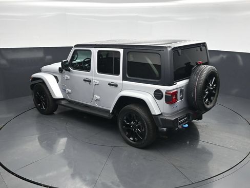 Used 2023 Jeep Wrangler Unlimited Sahara w/ Cold Weather Group AWD/4WD image 40