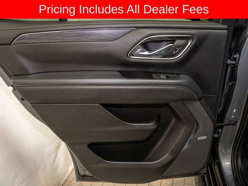Used 2022 GMC Yukon SLT w/ SLT Luxury Package AWD/4WD image 11