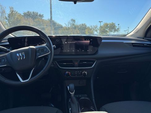 Used 2025 Buick Encore GX Preferred image 18