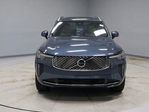 Used 2025 Volvo XC90 B5 Plus w/ Protection Package AWD/4WD image 6
