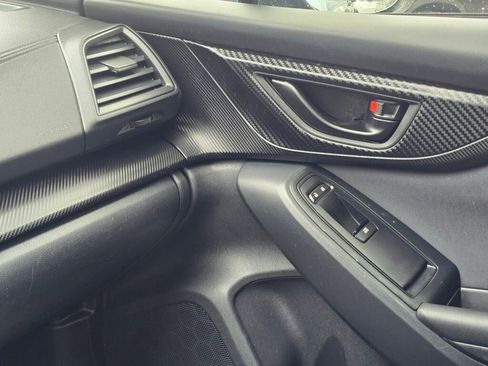 Used 2019 Subaru Crosstrek 2.0i Premium w/ Eyesight System image 36