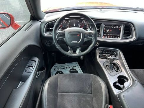 Used 2019 Dodge Challenger GT RWD image 21