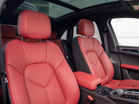 New 2026 Porsche Macan AWD/4WD image 27