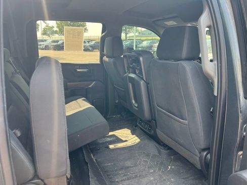 Used 2019 Chevrolet Silverado 1500 LT Trail Boss w/ Convenience Package AWD/4WD image 22