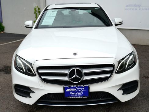 Used 2019 Mercedes-Benz E 300 4MATIC image 5